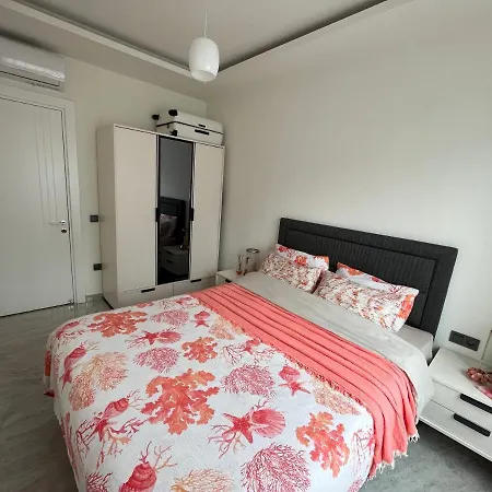 Apartman Stylish Near The Sea